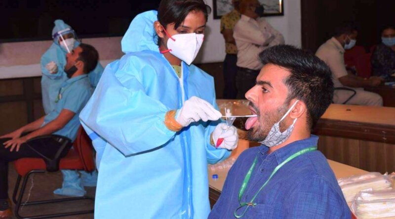 Omicron in Delhi: दिल्ली में भी मिला ओमिक्रॉन का पहला केस, तंजानिया से वापस लौटा शख्स पाया गया संक्रमित