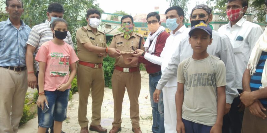 औरैया: पौधे रोपकर मनाया गया विश्व पर्यावरण दिवस,विद्यालयों व यमुना तट पर हुआ पौधारोपण