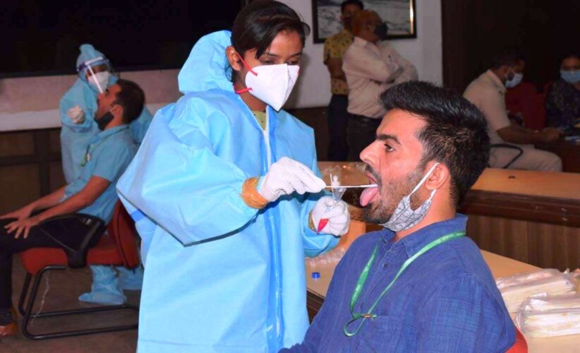 Omicron in Delhi: दिल्ली में भी मिला ओमिक्रॉन का पहला केस, तंजानिया से वापस लौटा शख्स पाया गया संक्रमित