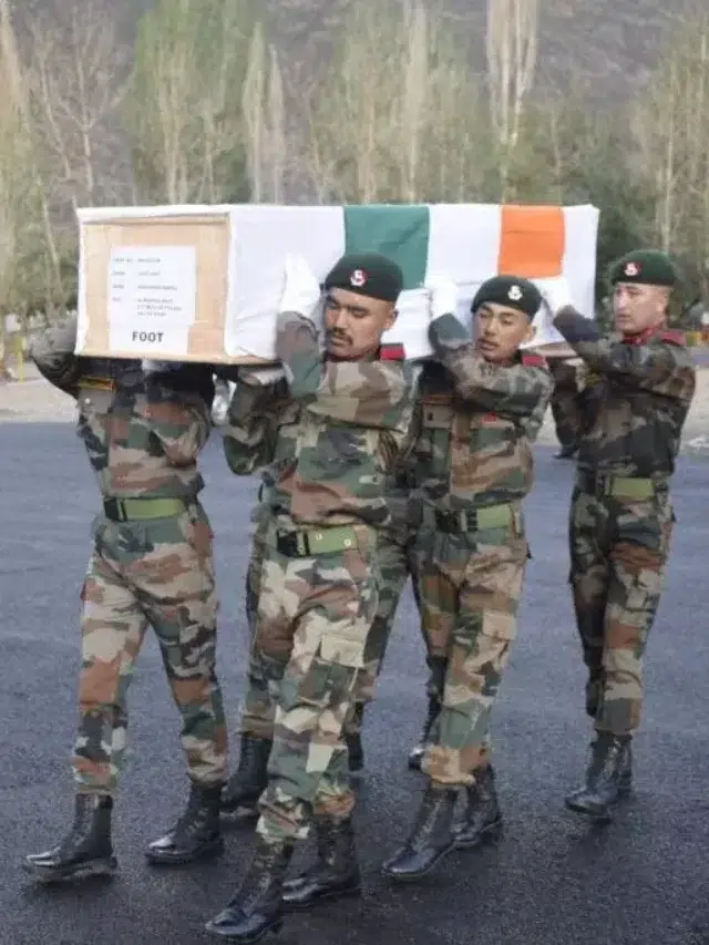 जाने कैसे शहीद हुआ था देश का ये जाबांज कप्तान, मरणोपरांत कीर्ति चक्र से किया गया सम्मानित