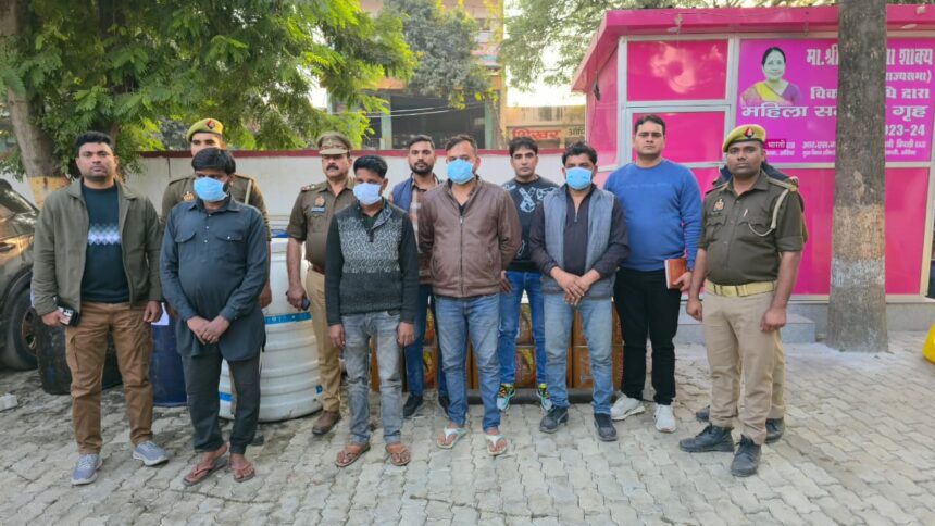 औरैया पुलिस ने सरसों तेल चोरी गिरोह का किया पर्दाफाश
