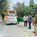 DM ने रवाना किया सड़क सुरक्षा वाहन