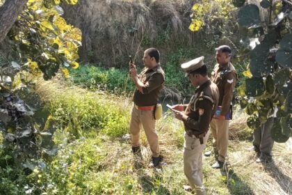 मंगलपुर में संदिग्ध परिस्थितियों में पेड़ पर लटका मिला युवक का शव