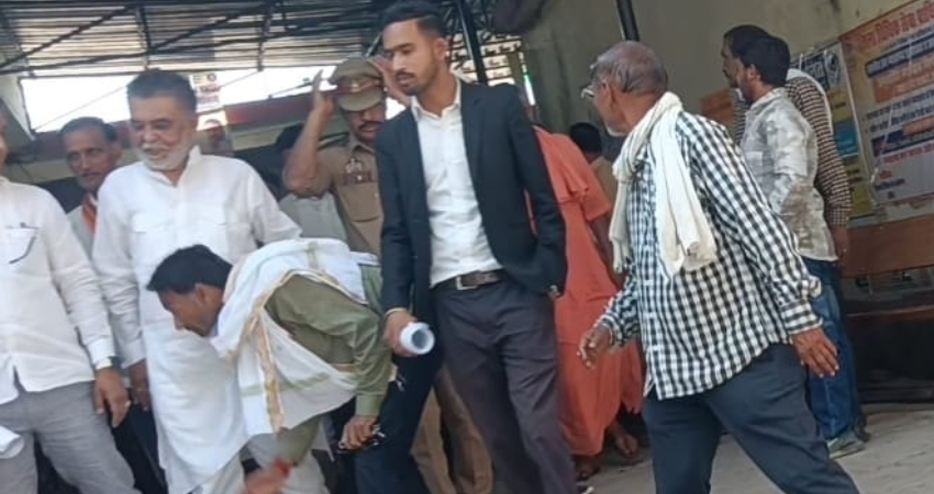 28 की उम्र में विधायकी से लेकर 6 साल की सजा तक: सपा के कद्दावर नेता डॉ. कमलेश पाठक के रसूख और पतन की पूरी कहानी